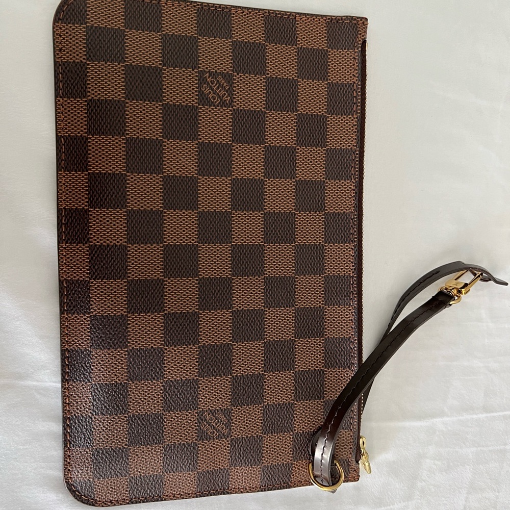 Authentic Louis Vuitton Damier pouch